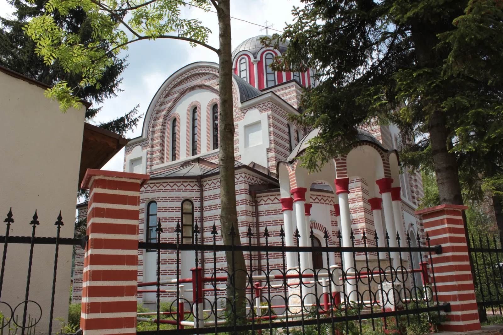 Брезник