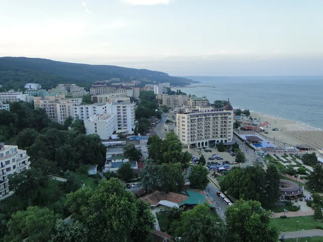 Златни пясъци